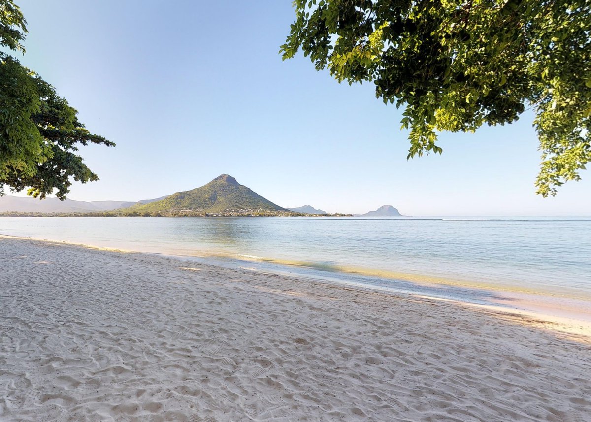 maradivavillas's tweet photo. Your everyday dose of sun and sand.
#maradivavillas #beachday #paradise #wandelrust #islander #luxurytravel #tropicalvibes #isladliving #beachresort #luxurylifestyle https://t.co/F0P0RJqhwh