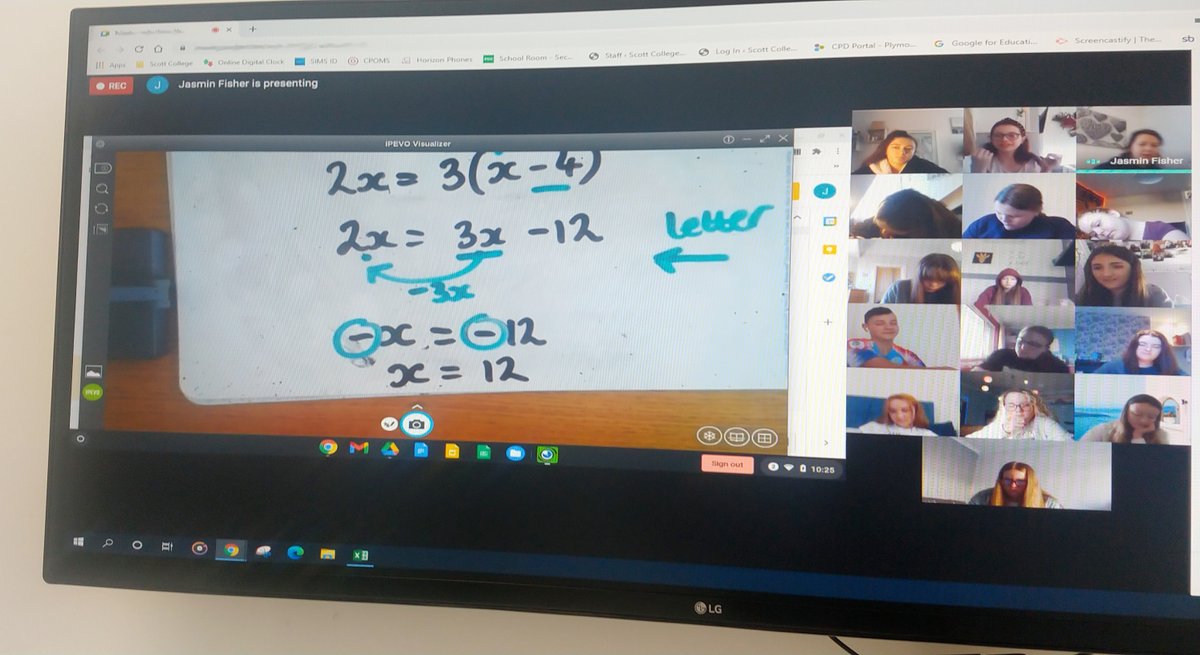 Head of Year 9 Mr Morris joined 9.7 maths lesson this morning to let them know that they have beaten Year 10 and 11 with 100% attendance in their online maths and English lessons this morning! Thank you to Miss Fisher for letting us join her great maths lesson.👏👏👏