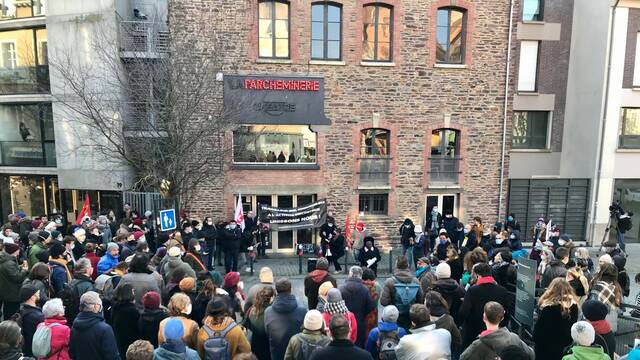 lbenotmane's tweet image. 500 manifestants à Rennes réclament « la réouverture des lieux culturels » #Rennes #Culture #Couvre-feu @OuestFrance ouest-france.fr/bretagne/renne…
