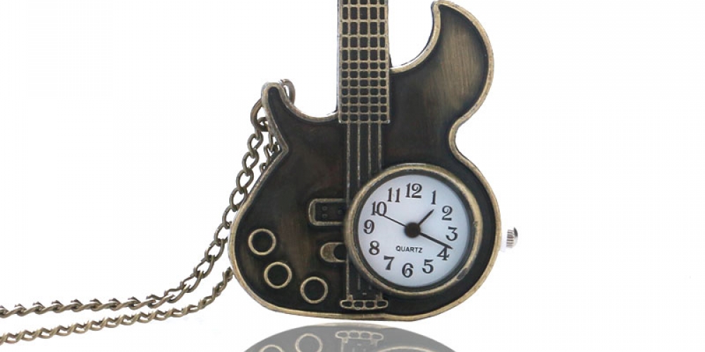 timedinfinity's tweet photo. #sunglassesfashion Unisex Antique Guitar Shaped Pocket Watches https://t.co/5Jf3DdWWse https://t.co/1UAipcmohb