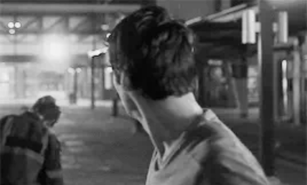 BLURRYXFVCE's tweet image. how it started                            how it ended