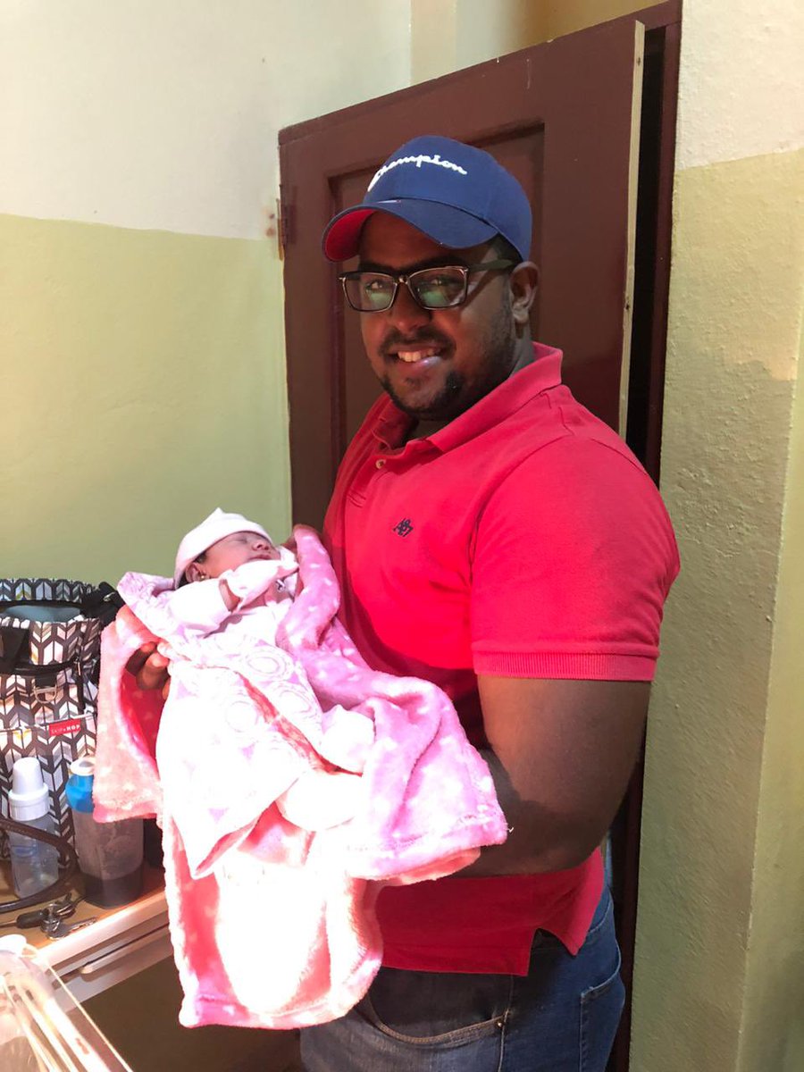henry1429's tweet photo. Les presento a Zoe Isabella, quien será neurocirujana, presidenta de la República, profesora de primaria, mis universo, lo que ella deseé. Yo estaré con ella ahí, apoyándole siempre. Gracias Yessika Taveras por hacerme el hombre más feliz del mundo.

Zoe Isabella Luciano Taveras https://t.co/1lw0DCzAKq