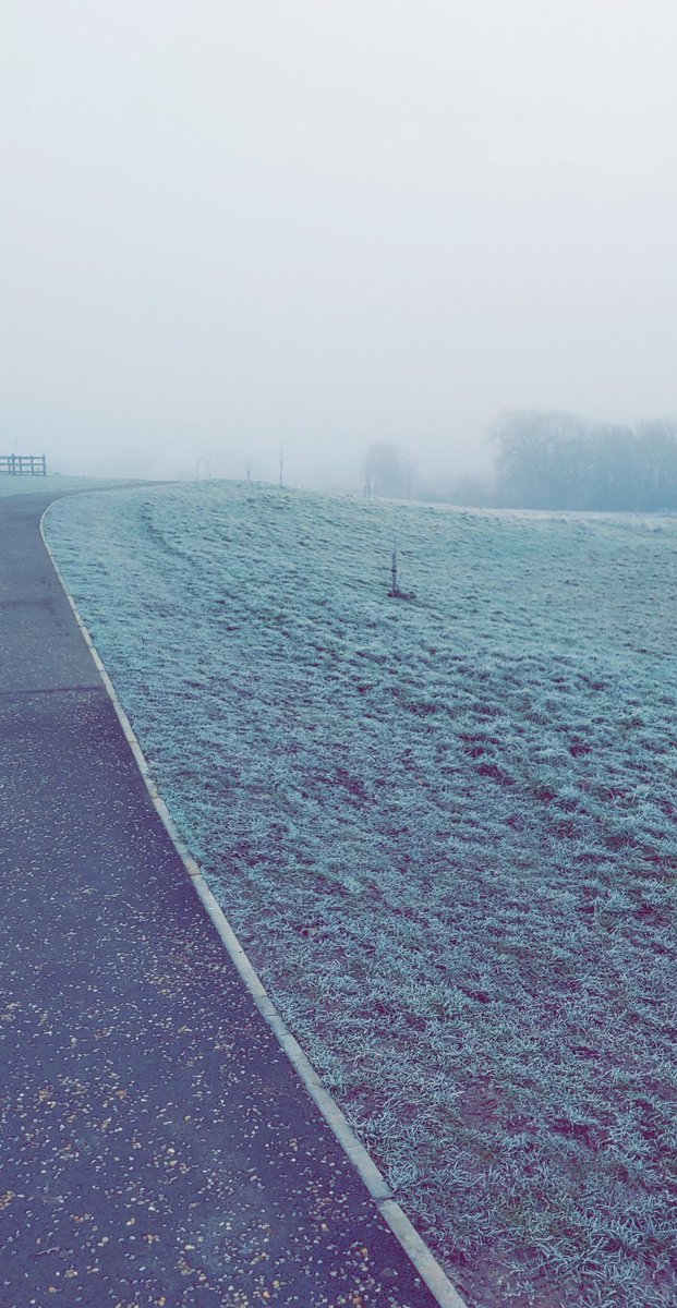 GaryBrettHall's tweet photo. Refreshing 5k🏃 in this beautiful area #Thornbury #Running #Lockdown3 https://t.co/e6bFUZ7r83