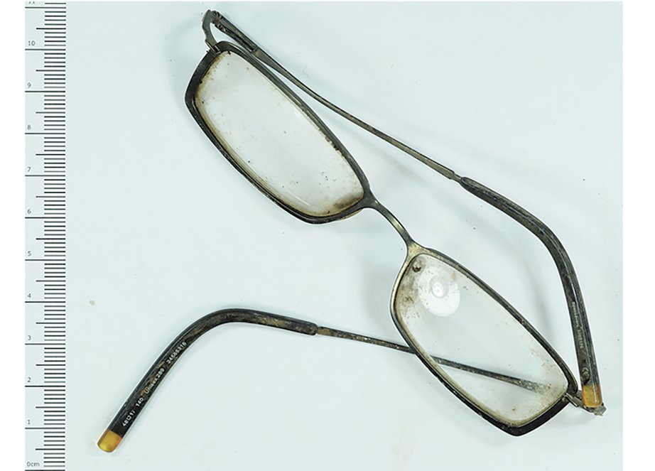 The sheer number of the finds prompted the researchers to join with other scholars arguing we are now living in the ‘Plastic Age’. Even in this isolated and well-maintained space, it still dominated the archaeological record of the houses 7/: Someone even lost their glasses