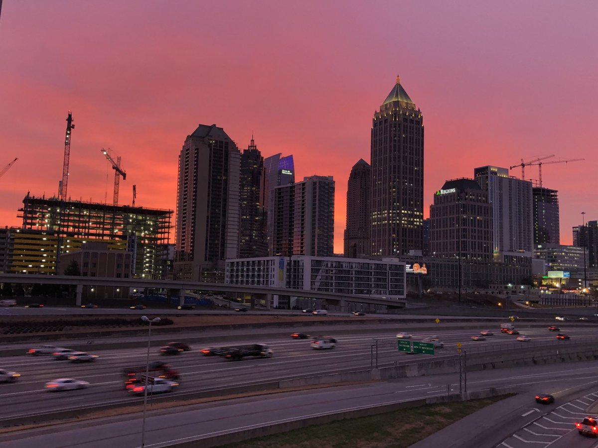 DwayneHarden23's tweet photo. Sunrise in the #atl #wsbtv #ga https://t.co/ElyOtotuR3
