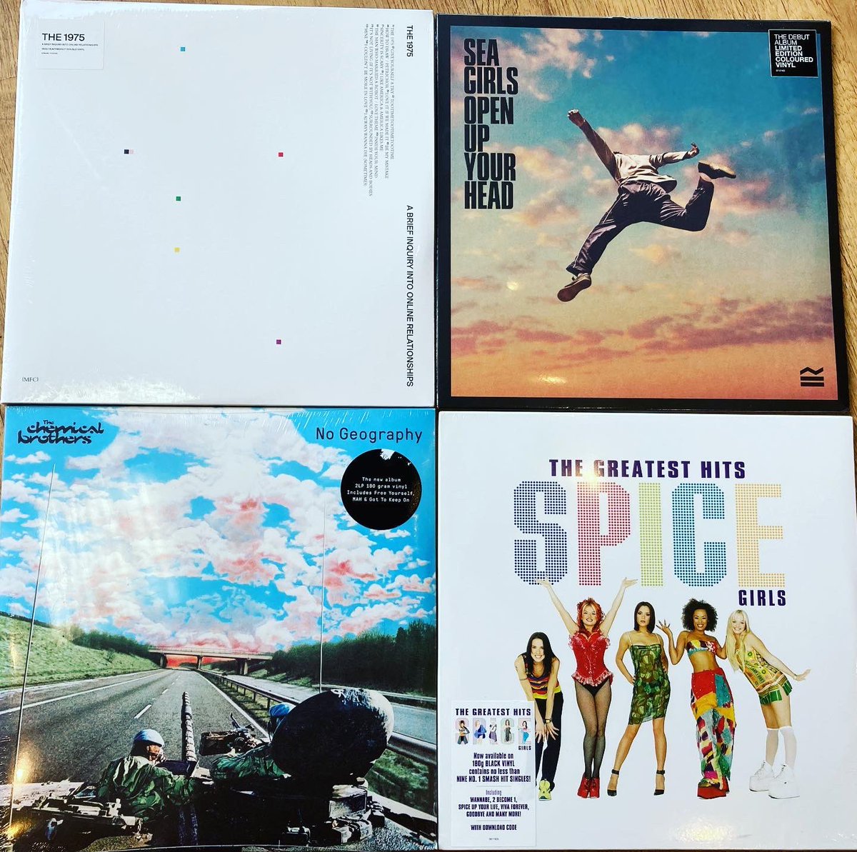 whistle_shop's tweet photo. 🎉SALE🎉 We are in the process of adding 400+ new LPs to our £15 Sale today so keep checking our website to get your first picks before they all run out!
~
Buy through🔗in bio or here👇
https://t.co/J5nY4yWGDA #vinylwhistle #januarysale #lockdownoffers #buyvinylonline https://t.co/kd1SKQngfN