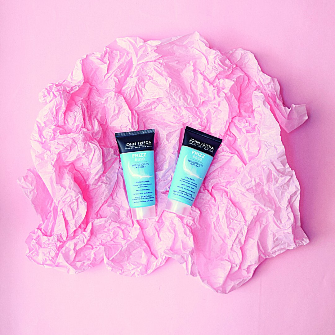 Bodybox_es's tweet image. Si quieres un #pelazo más nutrido y suelto, #sinencrespamiento y #sinpeso, #JohnFrieda ha creado esta gama especialmente para ti 🥰 ¡Ahora puedes probarla! El #champú y el #acondicionador están dentro de la #Bodybox Enero 💗 Bodybox.es