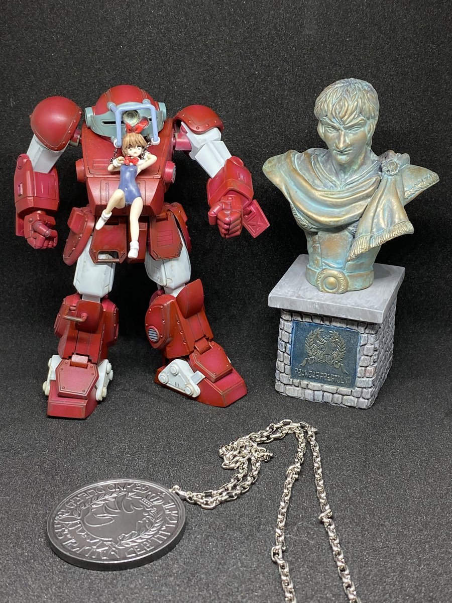 poke_09gc's tweet image. ワンフェス新作その2、CRIMSONEYES拡張セットです。
サグート大統領胸像
1/1グランデュエロ選手証メダル
1/35レッカ磔刑Ver.
の３個セット！

これ誰が欲しい？俺が欲しい！

クリムゾンアイズ好きな人はぜひ！
当日が待ち遠しいぜ！

え？中止？…まだ他にも新作あるのに…

#ボトムズ　#CRIMSONEYES