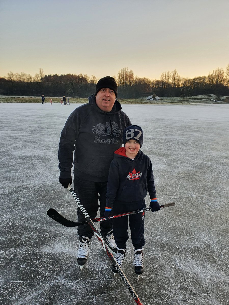 stuart_2000's tweet image. #DrEAMNA

Taking advantage of the cold!