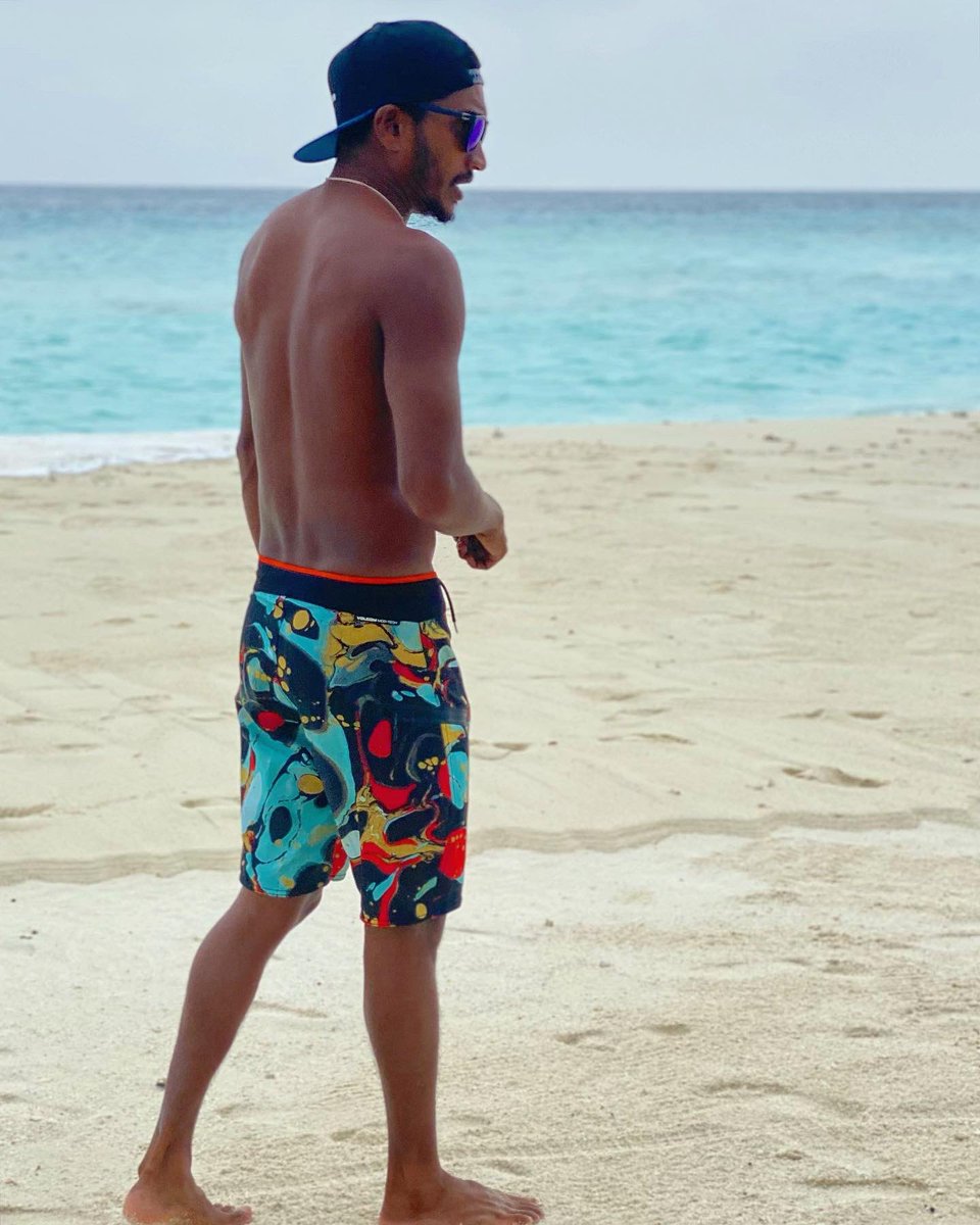 kuda_ayya's tweet photo. From the only holiday of 2020.
Lifeβs a beach. ππΎπ
#seasports #volcom #volcomboardshorts #volcomcaps #hbsunglasses https://t.co/wglS8JkBWv