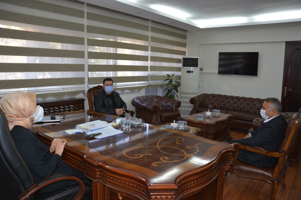 siverek_bld's tweet photo. Harran Üniversitesi  Öğretim Üyesi Yrd. Doç. Dr. İdris Kırhan Başkanımız Ayşe Çakmak'ı ziyaret ederek hayırlı olsun temennilerinde bulundu. https://t.co/jJ42Ugtuoc