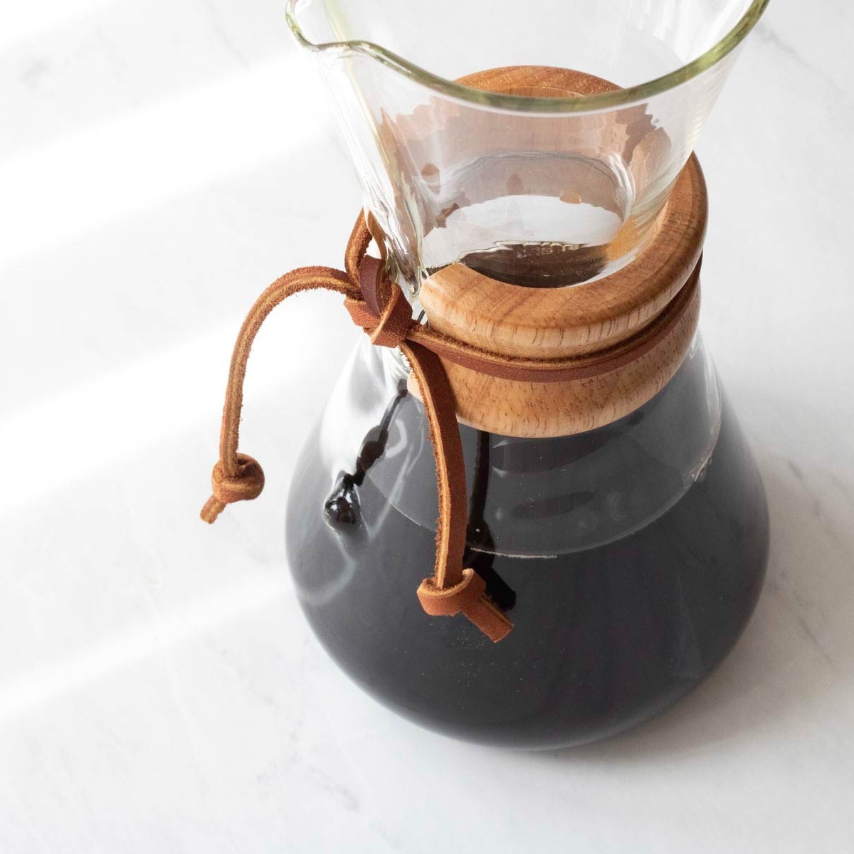 Unionroasted's tweet photo. Did you get gifted a lovely Microlot coffee or new brewing equipment and want to make the most of it?
Read our Top 10 Tips for brewing at home hacks! https://t.co/Z3eifa4Gf8 ✨👌
#unionroasted #uniondirecttrade #UnionTrade #UnionCoffee #CoffeeClub #CoffeeBrewingTips https://t.co/5cxbRyhRU4