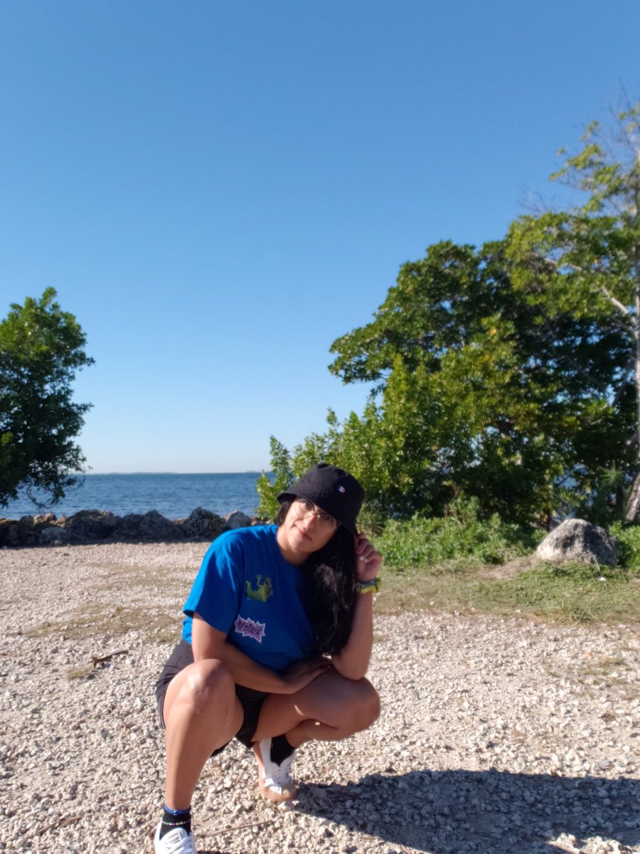 MiaUnRuLy's tweet photo. 90s leftovers 🧿 https://t.co/QFRFxYKVGT
