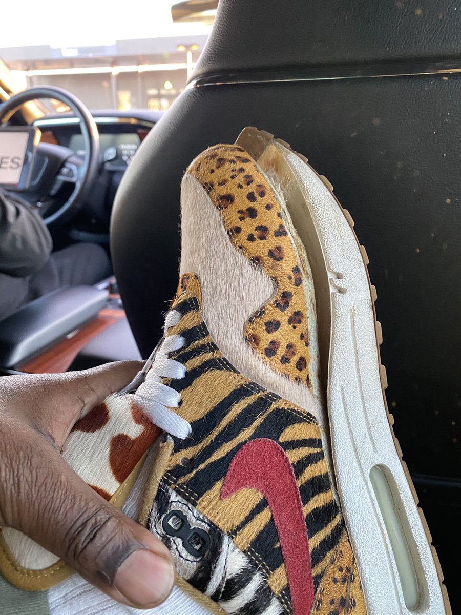 Wale's tweet image. Good morning 🤬