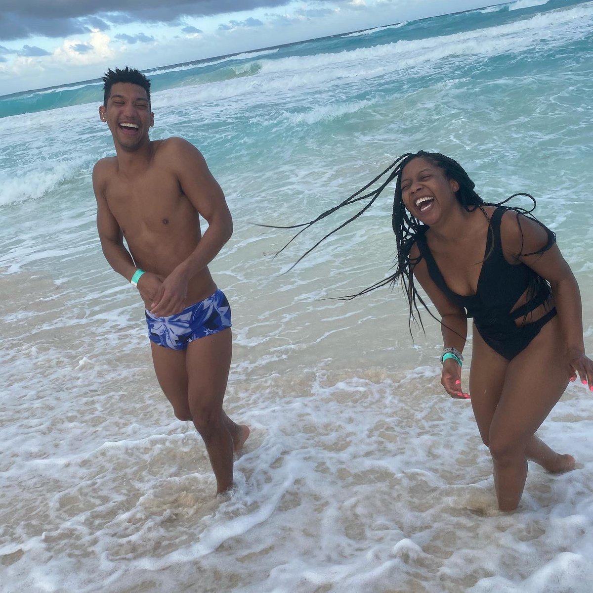 MsSummers2U's tweet image. Take me back #Cancun #funatthebeach