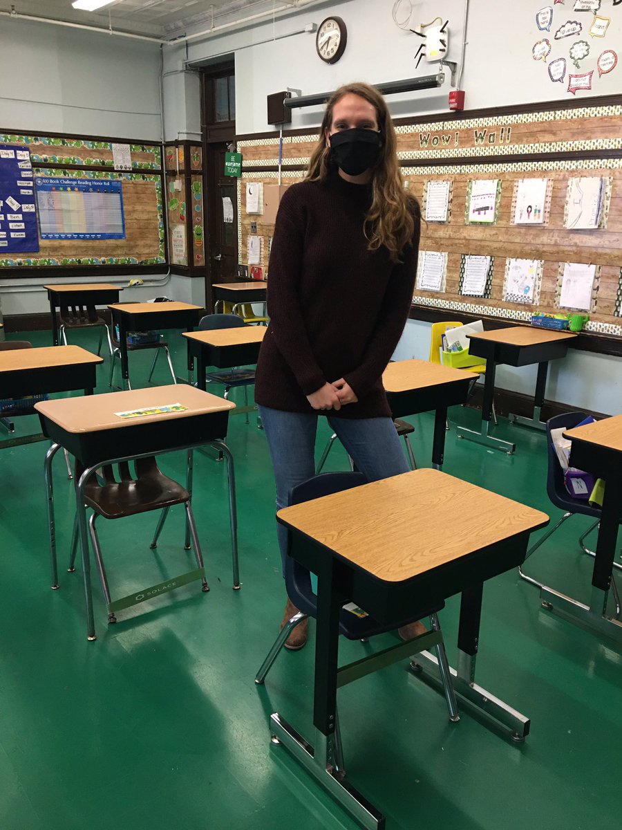 PVDElementary's tweet photo. Shout out to Samantha Woznicki at Carl Lauro for getting her donors choose project funded! Her students now have new desks!! @LauroCarl @ElementaryPvd @suzmadden @swozzy16  Way to go!!! https://t.co/VPDRI0Wngj