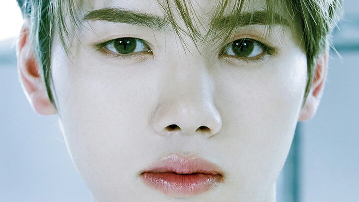 KMHLOOKS's tweet photo. kmh ethereal details 🤍🌼✨ https://t.co/HxcfTipM6V