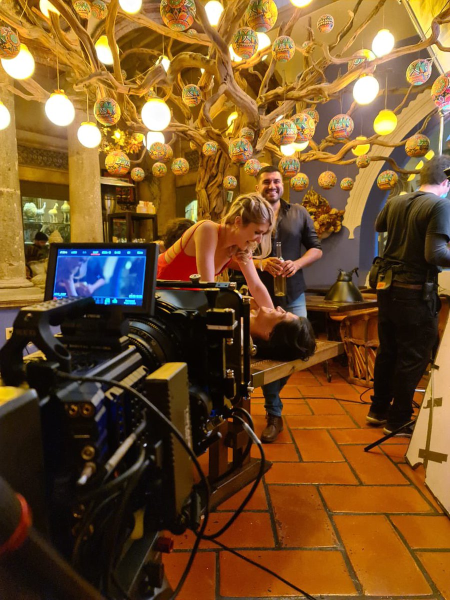 cristofernandez's tweet photo. I kindly invite my #TedLasso Amig@s❤️💙⚽️🇬🇧🐕 to follow our story titled @NTR_Film A bilingual #RomCom about the grinds of big cities, #immigration roadblocks, getting lost in translation AND! (Of course😉) Delicious #MexicanFood 🌮🇲🇽👌🏽#BTS #GoodVibes #NoTranslationRequired #lol https://t.co/jAa6NG2inf