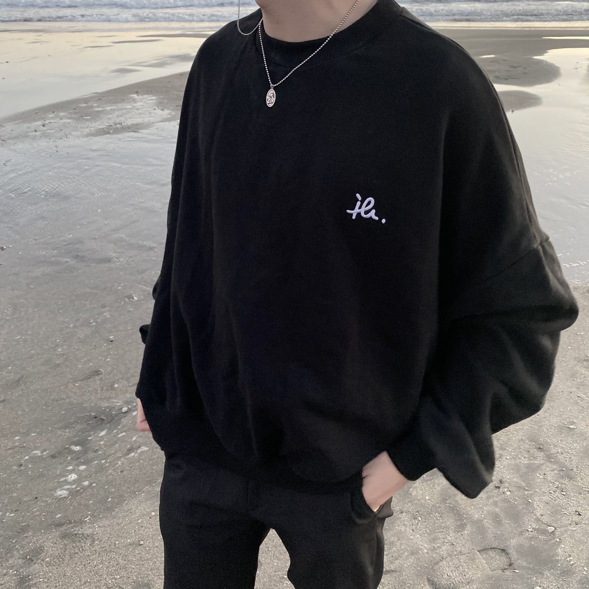 __iboy__'s tweet photo. 服の販売は今日までです🥺
⬇︎⬇︎⬇︎
https://t.co/3BExtReEaA https://t.co/QnjrhUxvPv