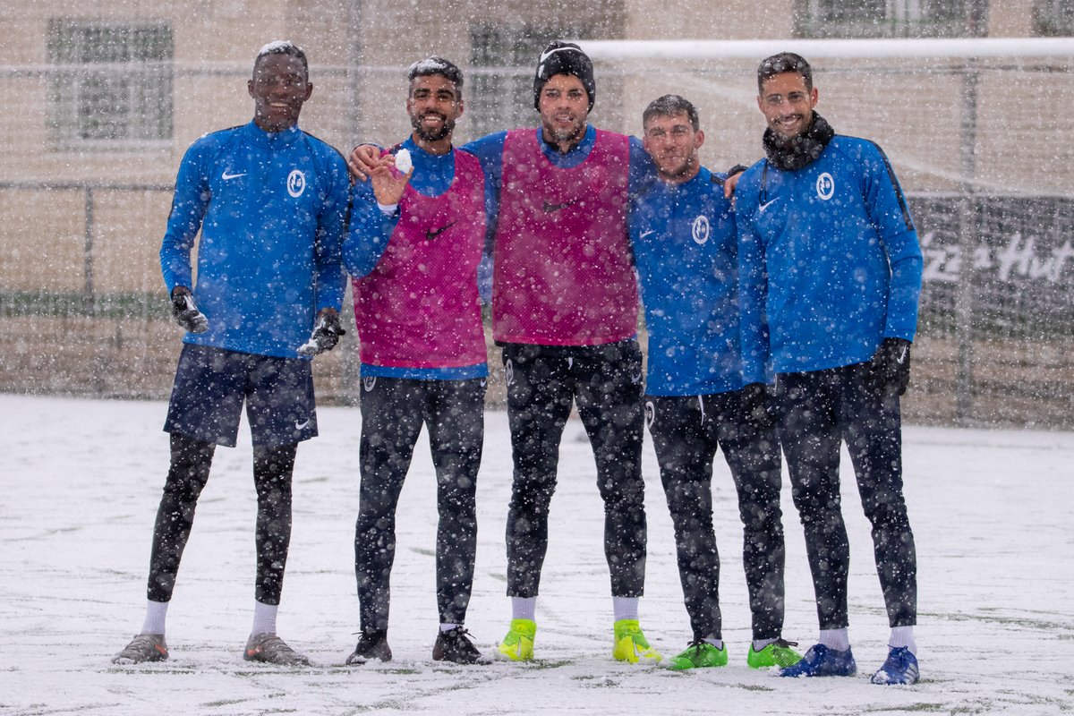 ☃️ Let it snow, let it snow, let it snow! ☃️

#RayoMajadahondaLasRozas
#VuelveElRayo
#VamosMiRayo⚡️