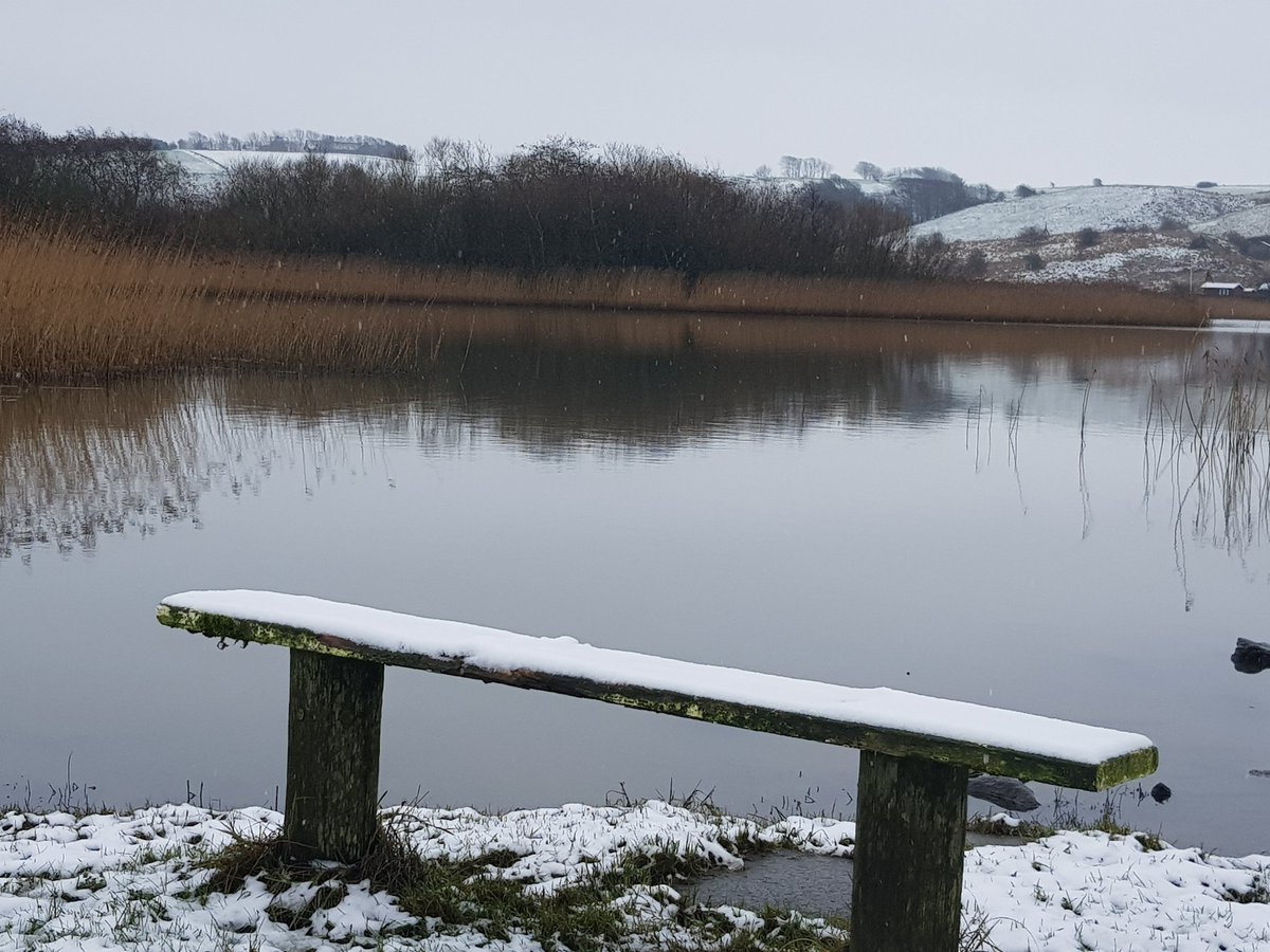 visitlemvig's tweet photo. Lemvig i hvidt..
#gåtur #natur #by #fjord #sø #bakker #lemvig #vestjylland https://t.co/M7TNoxHsIL