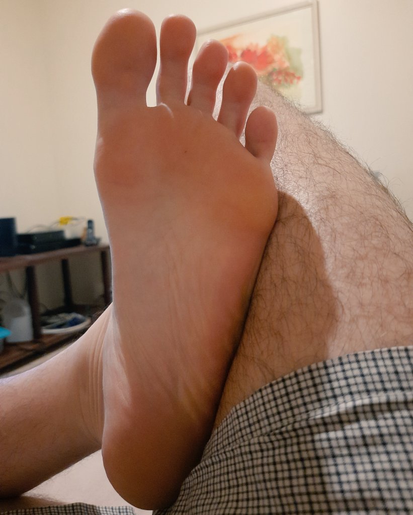 justmymalefeet's tweet photo. 👅 https://t.co/qH9RIlqqxQ