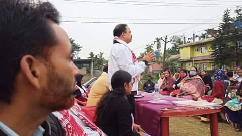 GoalparaInc's tweet photo. গোৱালপাৰা পূৱ সমষ্টিৰ মাননীয় বিধায়ক এ কে ৰশিদ আলম ডাঙৰীয়াৰ সমষ্টিৰ অন্তৰ্গত গোৱালপাৰা চহৰৰ  ১৩ ও ১৯ নং ৱাৰ্ডত দুখন গুৰুত্বপূৰ্ণ সভাত অংশগ্ৰহন কৰে । https://t.co/1avlIjJJto