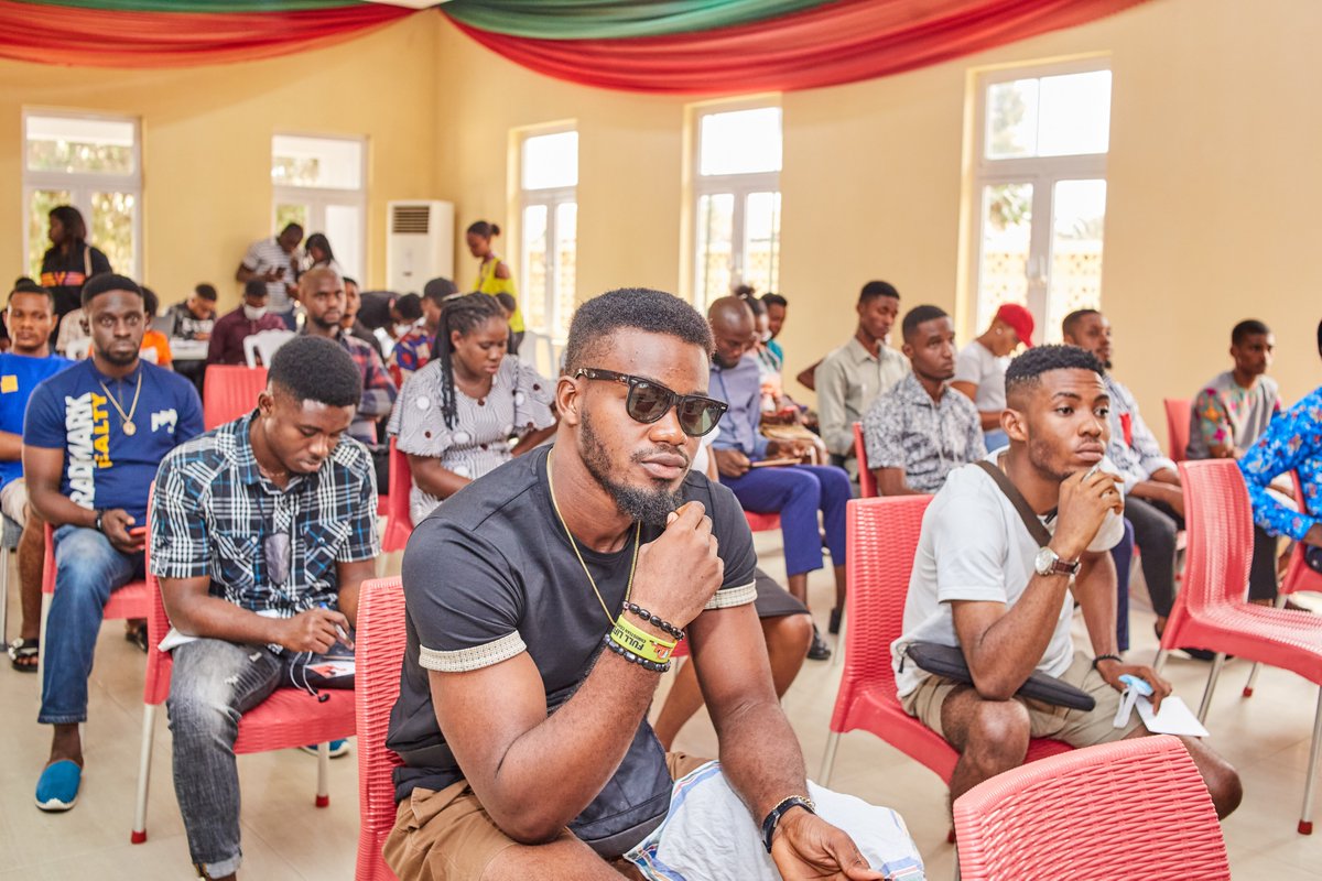 saviour_Udoka_'s tweet photo. #GoingDigital2021 #UyoConnect
@vbankng @Emmabestlive @KingOfUyo https://t.co/uFvPNum9TC