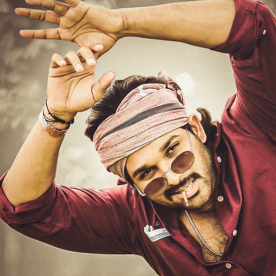 TrendsAlluArjun's tweet photo. Done with Common WhatsApp status video...

Get Ready for 'Trend Procedure and Instructions' Video Tomorrow evening at 6 PM 🔥🔥

And Also Stay Tuned to My Little Brother @TrendsSSAA tomorrow at 7 PM 😉

#AVPLTrendOnJan11th 
@alluarjun #Pushpa https://t.co/J7N3cVO2Cc