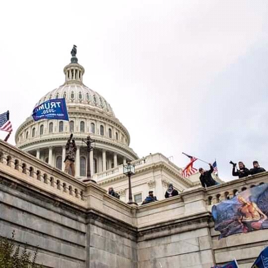 AlexPre11061806's tweet photo. Que se apure el almanaque porque los EEUU 🇺🇸 no llegan al 20 de enero con las locuras de #TrumpLoco, antidemocrático total.
#CubaViva 🇨🇺🇨🇺🇨🇺 https://t.co/Otu5glN2d2