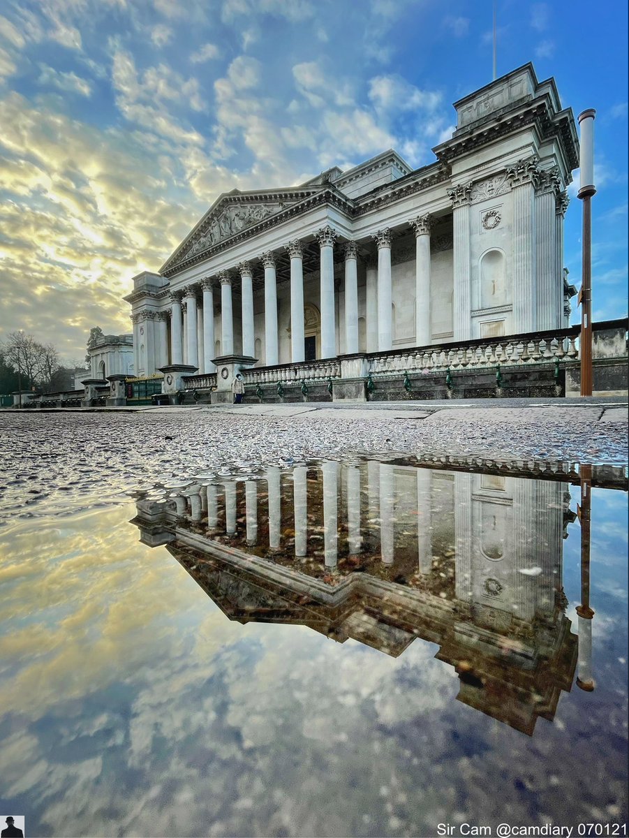 Cambridge 7 January 2021.
The virtual doors of the Fitzwilliam Museum are open - beta.fitz.ms