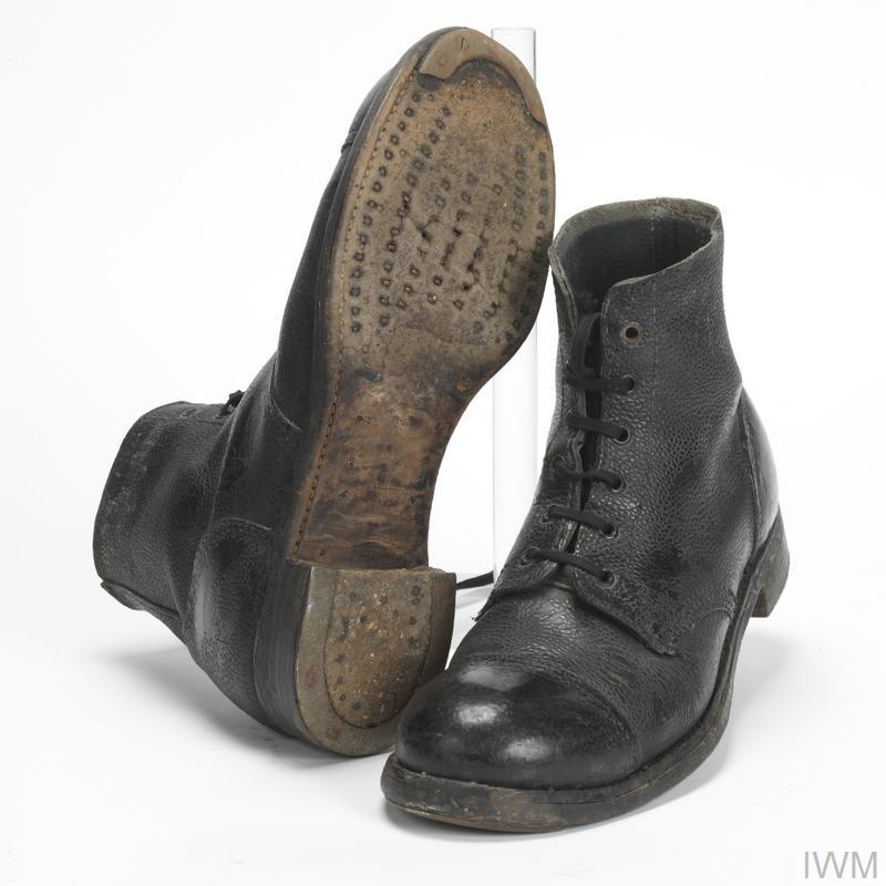 These replaced the Ammo boots from the SWW, & were surprisingly comfortable once worn in. Though with their short length and no waterproofing they were as much use as sandals. You could run 9 miles with kit in 90 minutes in them, as long as it didn't include a puddle or swamp 