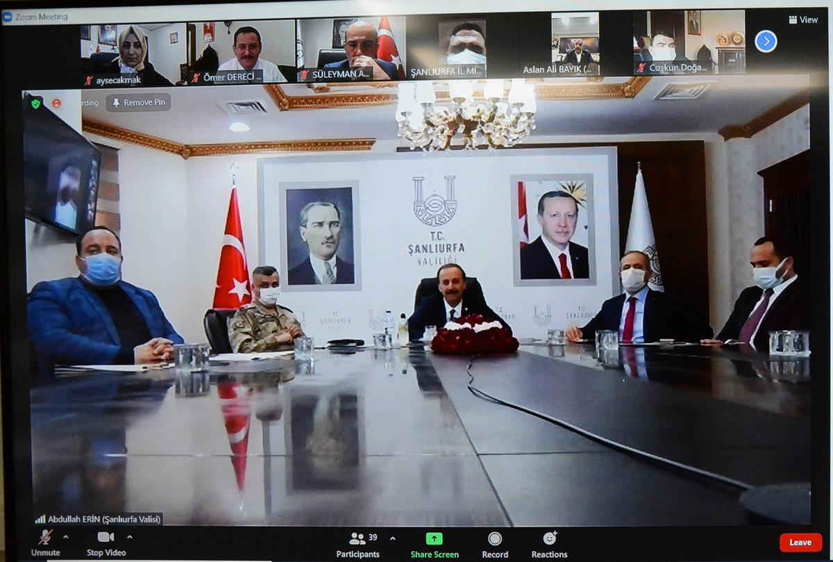 Başkanımız Ayşe Çakmak, Valimiz Sn. Abdullah Erin’in Başkanlığında, ilçe Kaymakamları, ilçe Belediye Başkanları ve pandemi Kurulu Üyelerinin katılımlarıyla düzenlenen video konferans toplantısına katılım sağladı. Koronavirüse yönelik alınan tedbirler ve çalışmalar değerlendirildi