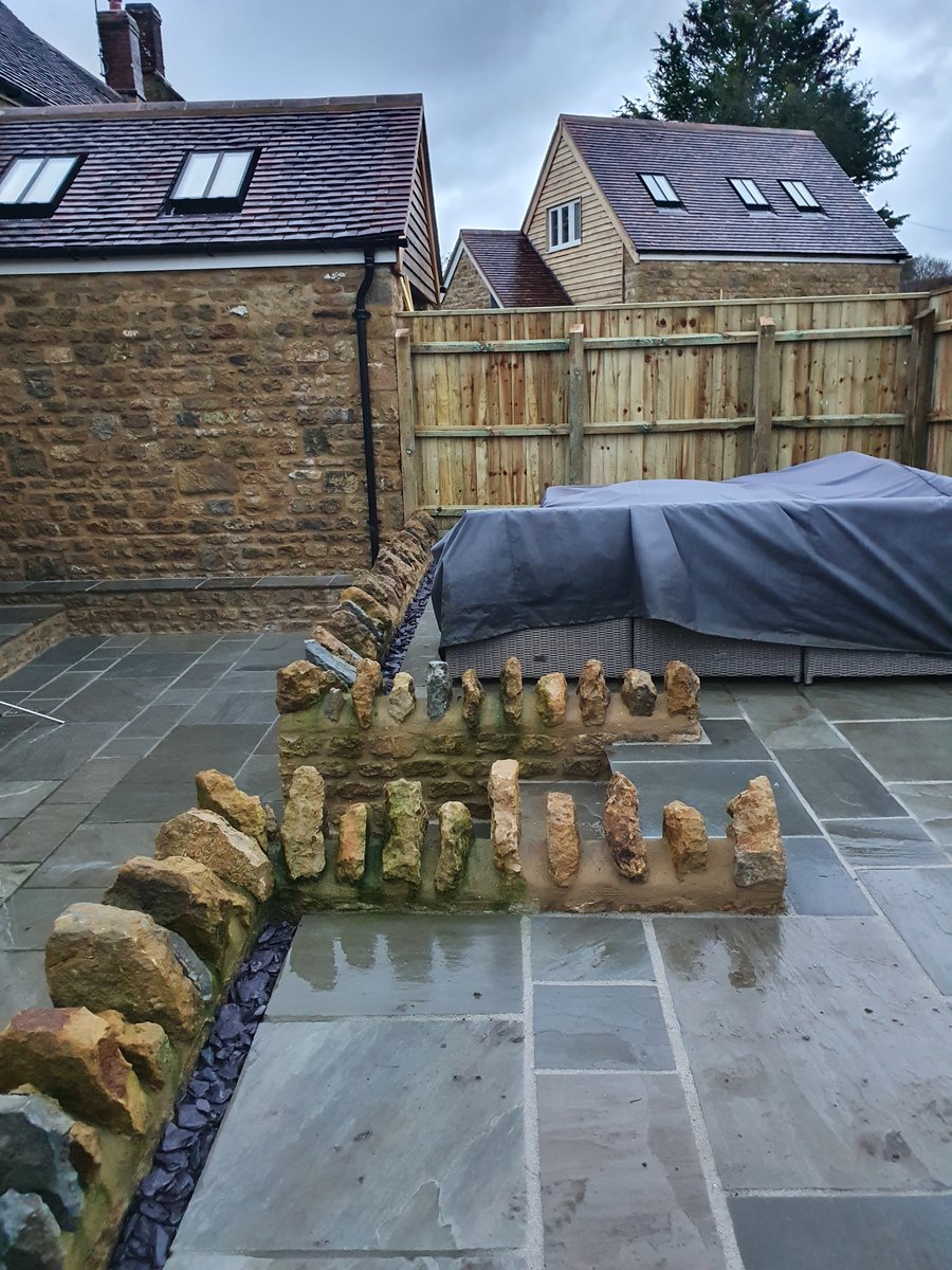 Patio and fencing to the property adjoining the renovation and extensions nr Sherborne
#marun #fencing #sherborne #yeovil #patio #builders