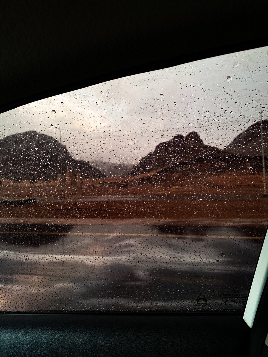 3z_234's tweet photo. مطر فَكيف للروح ألاَّ تَفرح ؟ https://t.co/xf3bKDfxzK