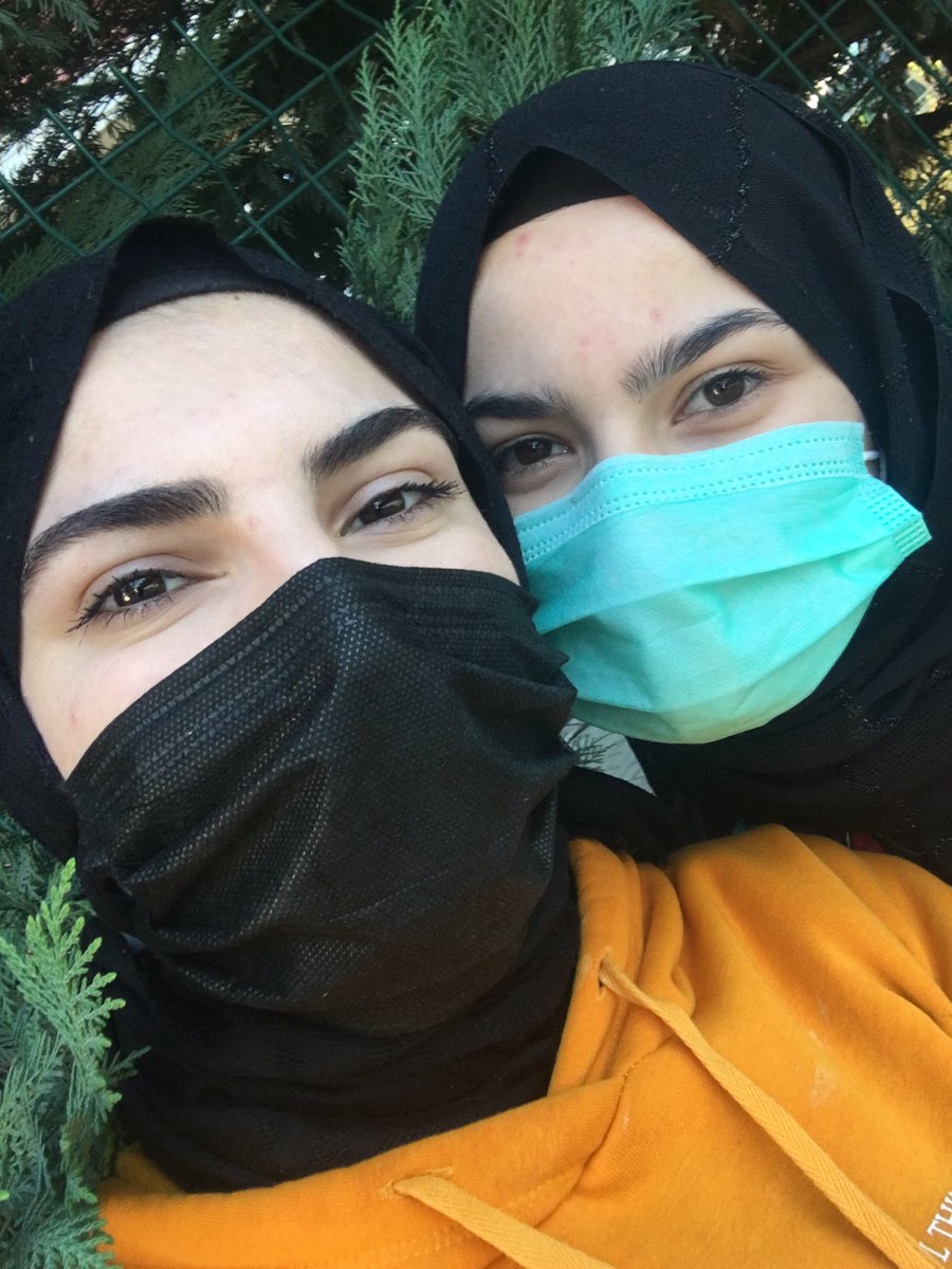 1yasminkucuk's tweet photo. Dost herkes çekip gittiğinde , çıkıp gelendir . https://t.co/g1jUbwlfgm