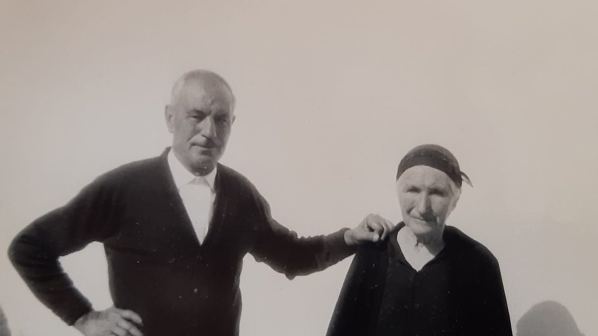 Blueyonetwo's tweet photo. Yaya and Pappou from #Tremithousa/ #Paphos/ Posted by Pitsa Tsoukalas on Cypriot Memories- The Hallouminati (FB Group)// Nene ve Dede/ #Tremetusa/ #Baf/ Pitsa Tsoukalas'in Paylasimindan alinti/ #Kibris/ #Cyprus/ https://t.co/C9KmTy0P8s