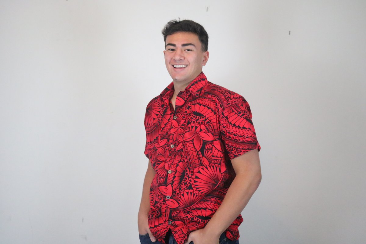 Sullivan_Scott's tweet photo. Congratulations Atoa Stone! He is the January Senior of the Month at Macomb High School, sponsored by MidAmerica National Bank #MAC185 https://t.co/sZuZOpkD1L