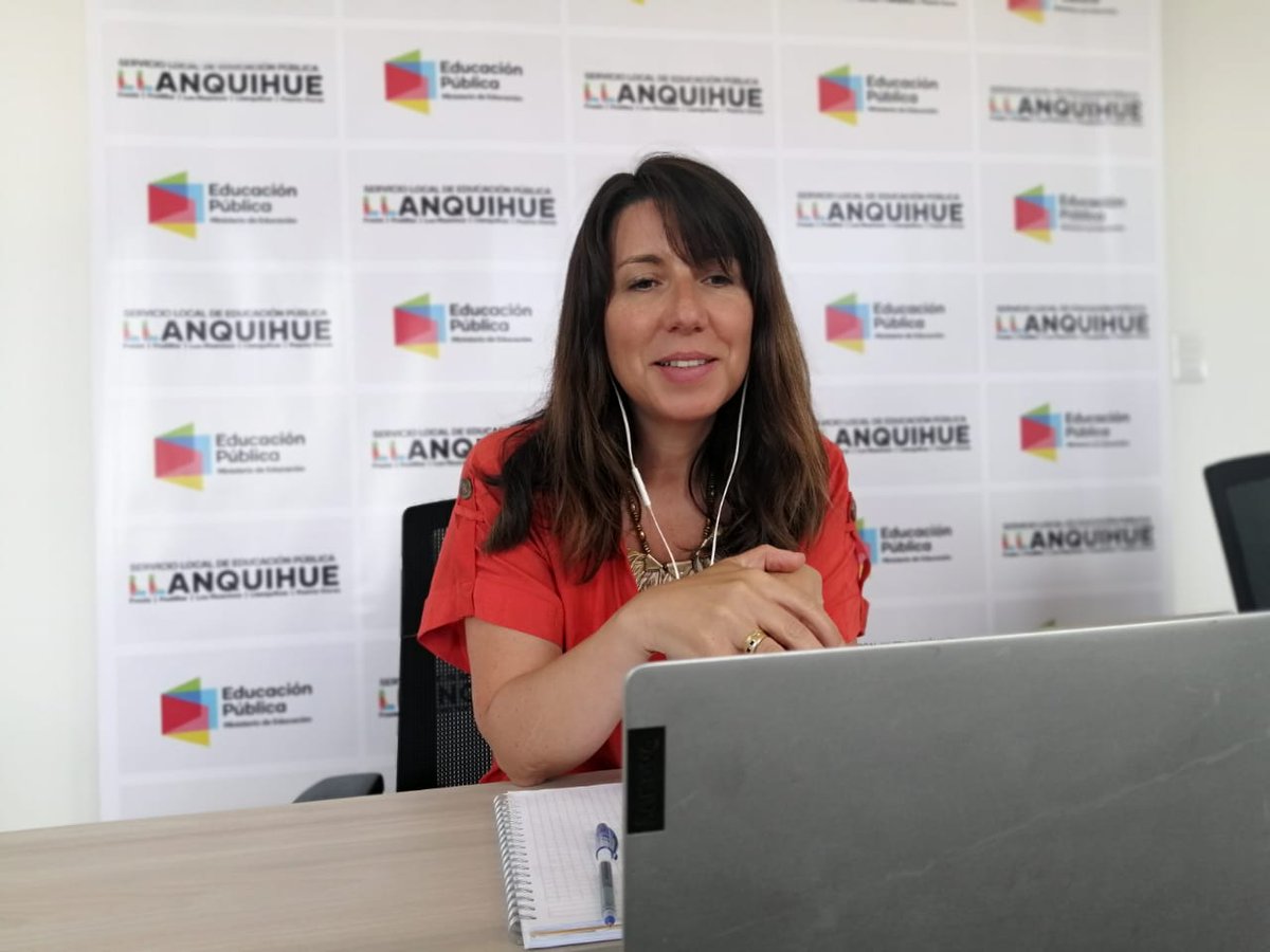 edu_llanquihue's tweet photo. 📢 ¡A esta hora! Objetivos y desafíos para el 2021 | Directora Claudia Trillo y Subdirector de UATP, Juan Carlos Olguín encabezan webinar con Equipos Directivos, Docentes y Asistentes de la Educación de la comuna de Puerto Varas. https://t.co/37BKbqQ9qD