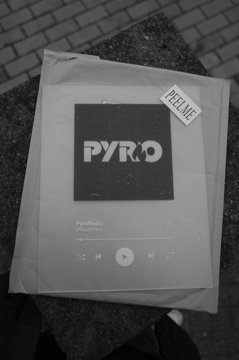 AntonioPyro's tweet photo. Impulse online purchase during lockdown 😩 @PyroRadio #PyroRadio @PyroReloaded #PyroReloaded @PyroAcademy #PyroAcademy #KeepItPyro #Radio #RadioStation #London https://t.co/YkO5Y5IAyh