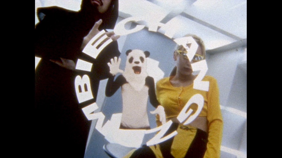 ZOMBIECHANG_JPN's tweet image. NEWS🐦🐦🐦
ZOMBIE-CHANG’S NEW MUSIC VIDEO
“GIANT PANDA”
Dir by Pennacky
youtu.be/HzmD-GzclwA