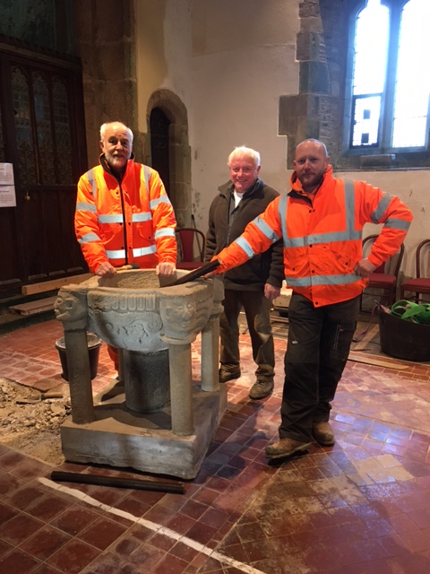 UnlockedSt's tweet photo. The real experts make light of moving all that granite!
who will be the first to be baptised here? . . . now then you Easter babies, form an orderly queue.
To be part of this wonderful project please DM @JudithAyers20 or
@MLOCornwall https://t.co/l2UavVpbfb