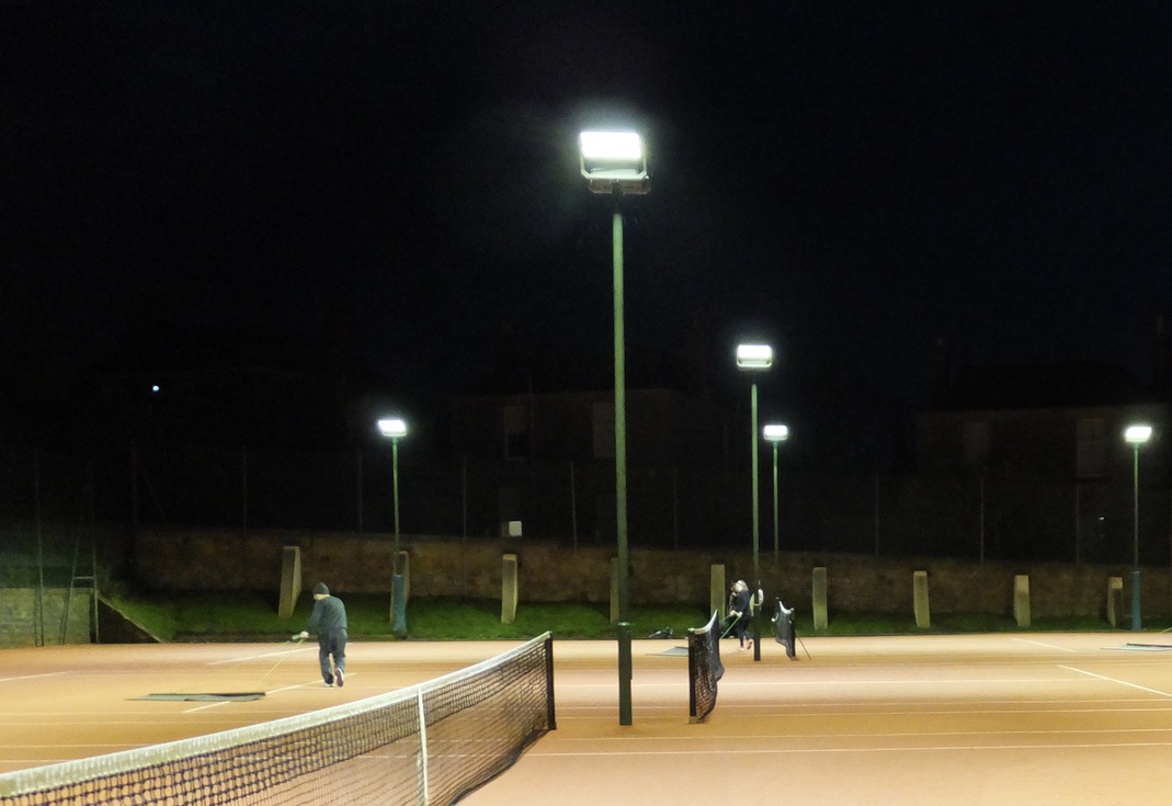 Great to start 2021 with our newly resurfaced courts thanks to <a href="/DoeSportNorth/">Doe Sport North Ltd</a> and our bright new floodlights from <a href="/surfacelux/">Surfacelux</a> 🙌🎾💡here's hoping for lots of club tennis once level 4 restrictions (and ice) ease!
