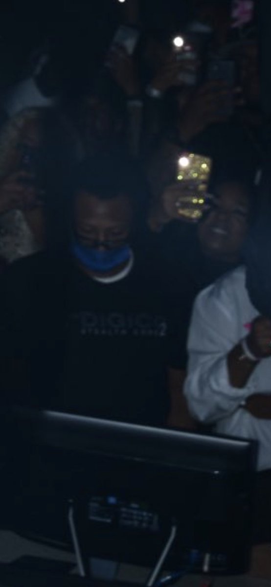 jameshancock098's tweet photo. @mulatto When your girl over controlling/overthinker wants to go to the club but has no friends https://t.co/xSCorvqmUi