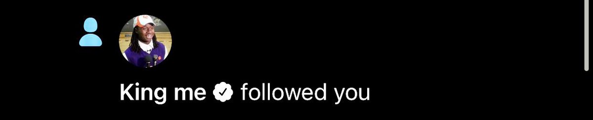 Adabsmith04's tweet photo. HolyIcantbelieveit-yes, it’s a word! Just had to collect myself from the floor! That kind of thing happens when @sammywatkins follow you-or at least it does to me! Definitely earned my bragging rights per my 14 y/o daughter. Thank you, Sammy for making a “Cool Mom”!🤩 #awstruck https://t.co/HN2vvNHaFu