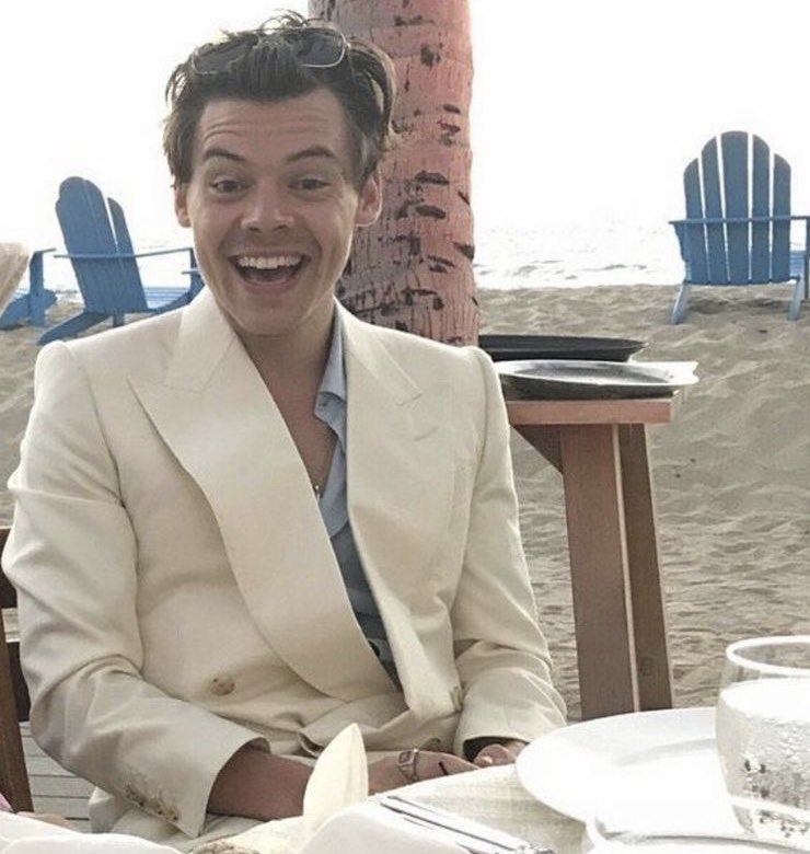 harry styles at weddings, that’s the tweet.