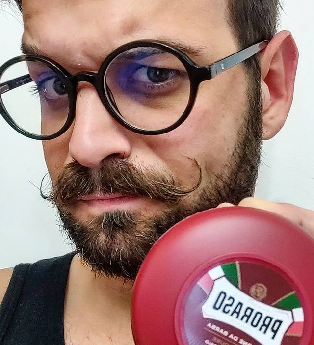 ProrasoUSA's tweet photo. Respect the stache-game. 🙌 We want to see you with your favorite Proraso go-to's, so make sure to tag us.
#Proraso #Since1948 #ProShave
.
.
.
📸: @simiur90 https://t.co/3dVZ8xK6hd