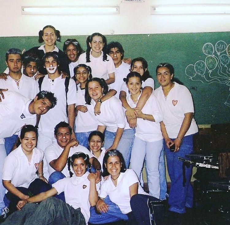DAlighieriPy's tweet photo. Primer #Tbt del año ⤵️
Fotos del #UPD de la #Promo2000 🥳
🙌🏻 Gracias Maggi Balbuena por las 📸
📌 Ella nos comentó que el año pasado pensaban hacer un reencuentro por los 20 años de egreso, pero la pandemia lo impidió. Esperamos que este año sí se pueda 🥳💚❤️
#SomosDante https://t.co/SNrV7qkoxt