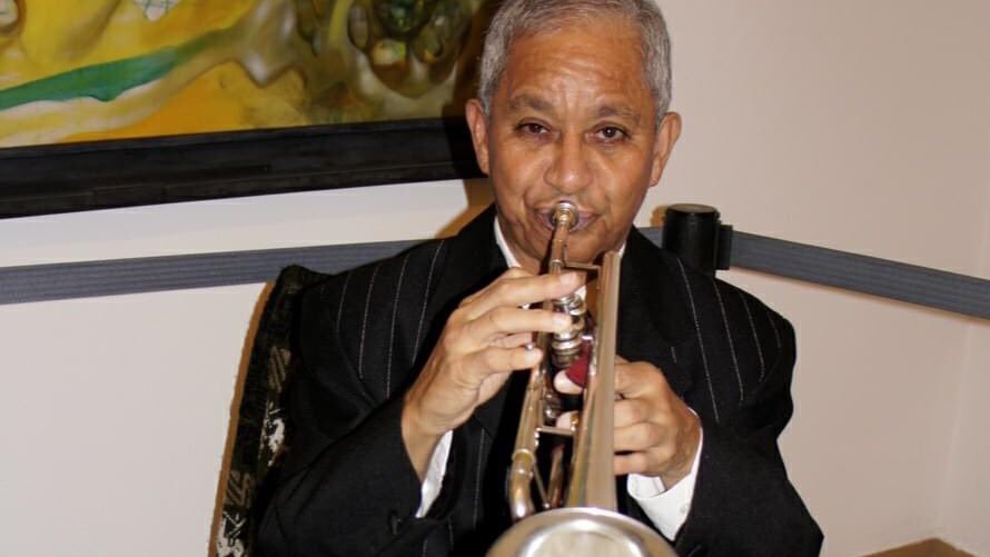 Faniamusic's tweet photo. Nuestro mas sentido pésame para la familia de Hector "Bomberito" Zarzuela🕊 Bomberito formo parte del grupo salsero Fania All Stars y toco junto los grandes como Héctor Lavoe, Celia Cruz, Ismael Miranda y muchos más. QEPD. https://t.co/89hZvAXXuH