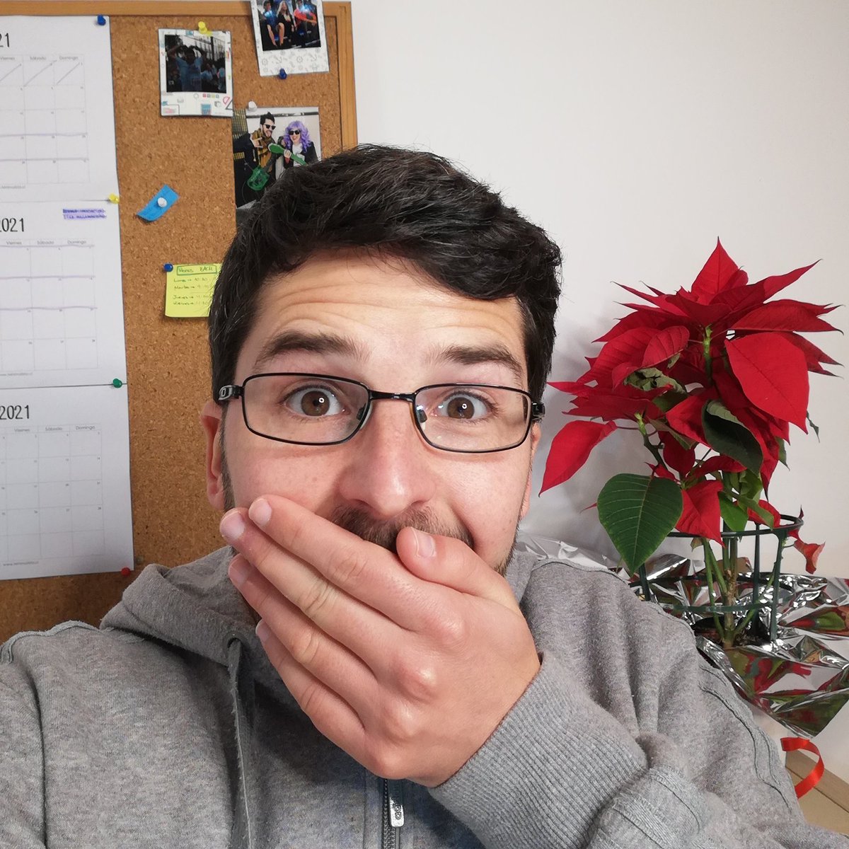 NumerableLuis's tweet photo. Esta es la cara que se te queda cuando te enteras de que te han sacado en @La_SER 🤩👉🏽 #Numerable
No os imagináis la ilusión que me ha hecho 🤩🤩
#Radio #LaVentana #ClaustroVirtual https://t.co/mxuMHVLb7v